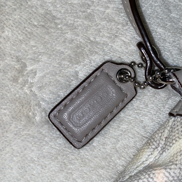 COACH Wristlet - Picture 3 of 7